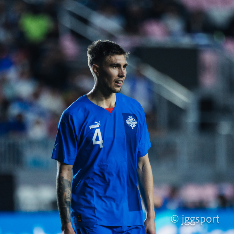 Daníel Leó Grétarsson er í byrjunarliðinu.