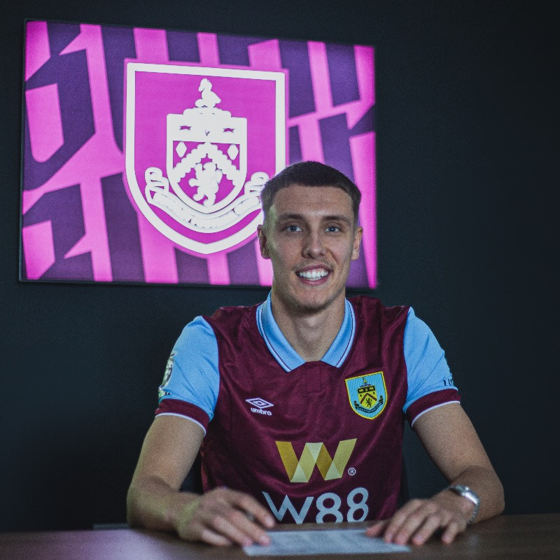 Maxime Esteve til Burnley (Staðfest) - Skemmtilegt kynningarmyndband