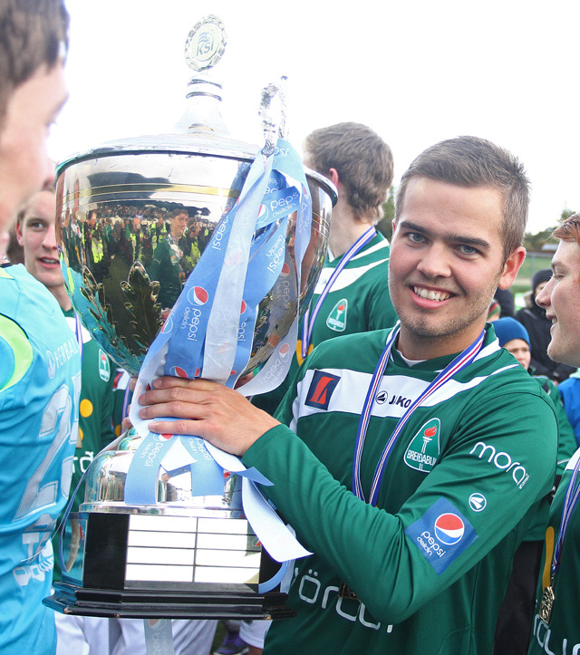 Kristinn með Íslandsmeistaratitilinn 2010.