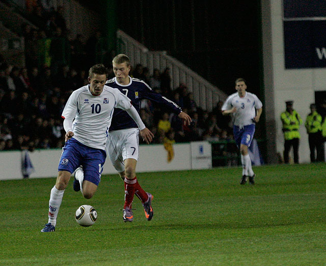 Ísland vann Skotland í umspilinu fyrir lokakeppnina.
