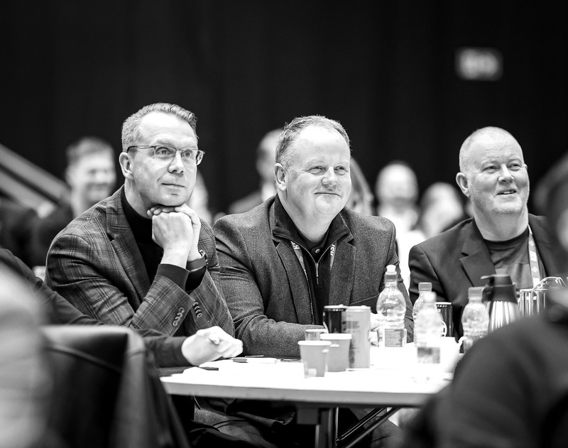 Haraldur Haraldsson framkvæmdastjóri Víkings er hér í miðjunni.