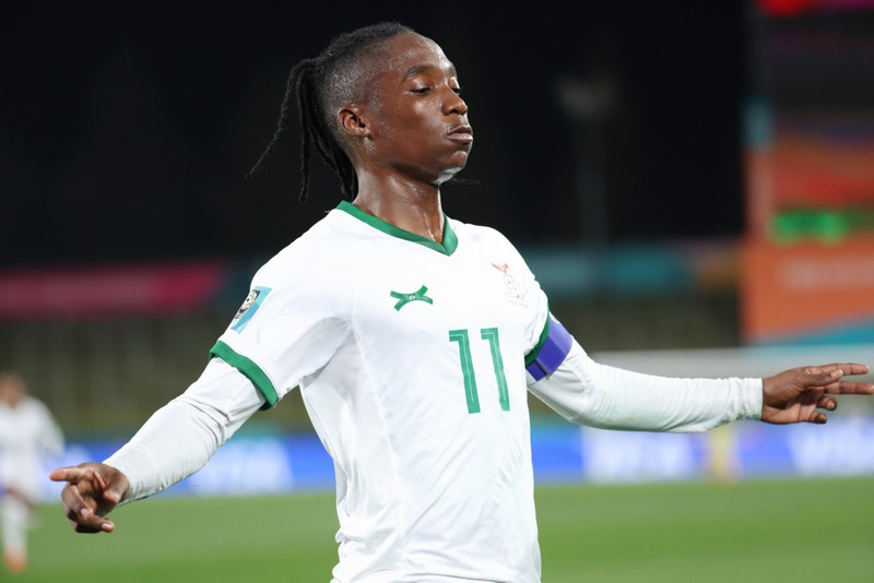 <b>Barbra Banda (Sambía)</b> - Varð næstdýrust í sögunni þegar hún fór til Orlando Pride frá Kína í mars. Þessi 24 ára leikmaður skoraði 11 mörk í 11 fyrstu leikjum sínum í Bandaríkjunum. Markadrottning.