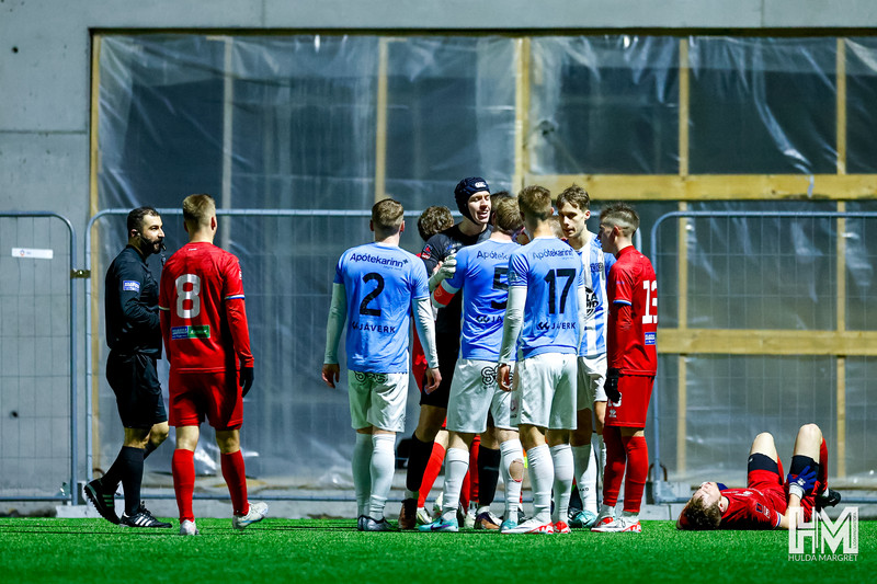 Haukar og Selfoss mætast í úrslitum
