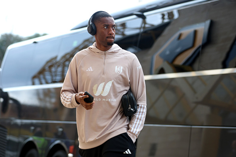 Newcastle ætlar að krækja í Adarabioyo og Kelly