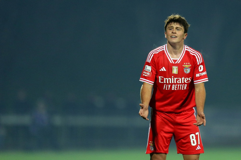 Benfica hafnaði fyrsta tilboði PSG í Neves