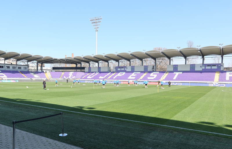 Keppnisvöllurinn í Búdapest.