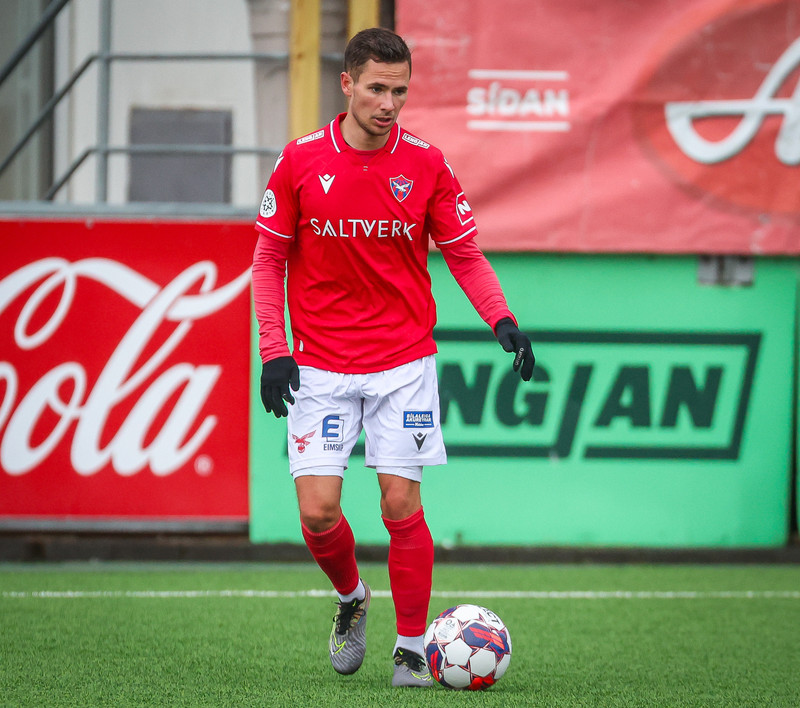 Jónatan fór í Val.