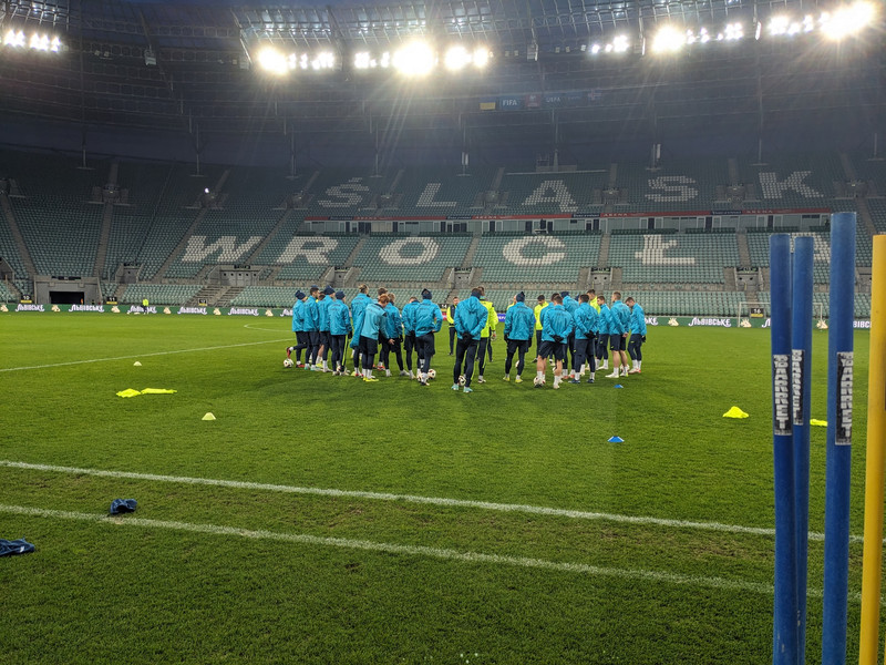 27 þúsund miðar seldir á Úkraína - Ísland í Wroclaw skálinni