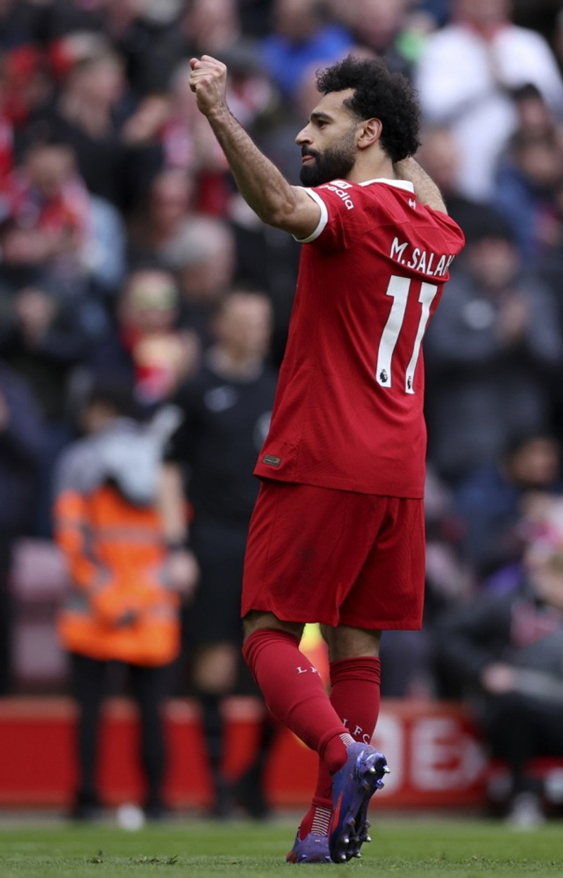 Salah gefur til kynna að hann verði áfram hjá Liverpool - Sendi Klopp stutta kveðju