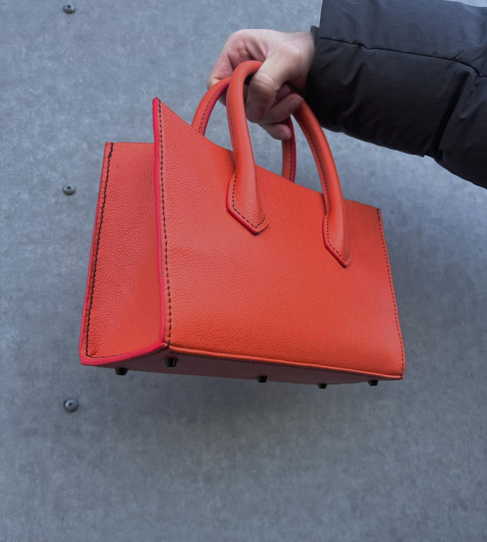 'Maður tekur innblástur úr alls konar, úr mörgum merkjum og það sem maður sér þegar maður er í búðum, á ferðinni eða á samfélagsmiðlum'