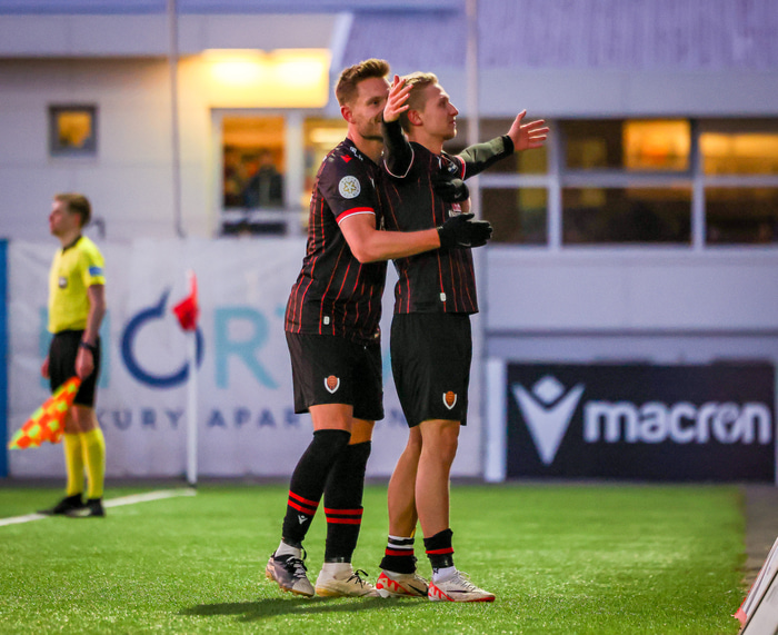 Helgi var með mark og stoðsendingu í upphafsleik Bestu deildarinnar.