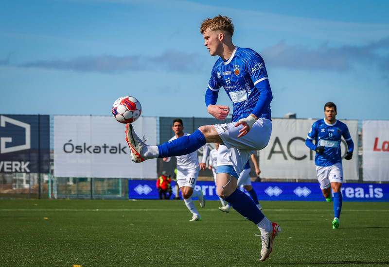 17 ára byrjunarliðsmaður hjá uppeldisfélaginu. Þorri verður 18 ára í ágúst.