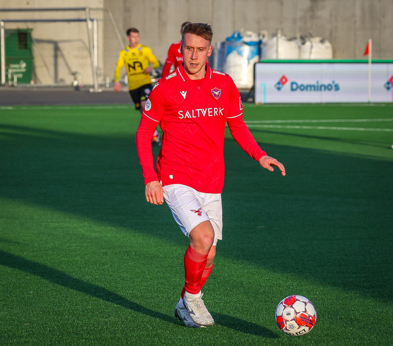 <b>Bjarni Mark Antonsson, Valur</b> - Átti flotta frumraun sem aftasti miðjumaður Vals í Bestu deildinni og mun líklega halda uppteknum hætti í Árbænum.