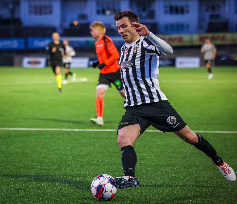 Byrjunarlið KR og Víkings: Theodór Elmar byrjar