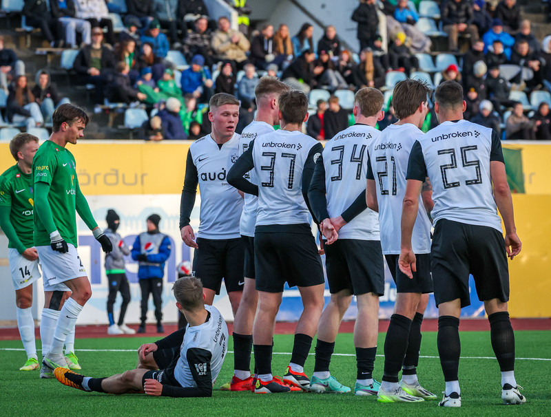Ísland í dag - Þrír í Bestu og stórleikir í 2. deildinni