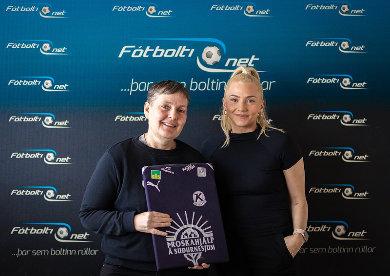 Guðrún Jóna Kristjánsdóttir, aðstoðarþjálfari Keflavíkur, og Kristrún Ýr Holm, fyrirliði.
