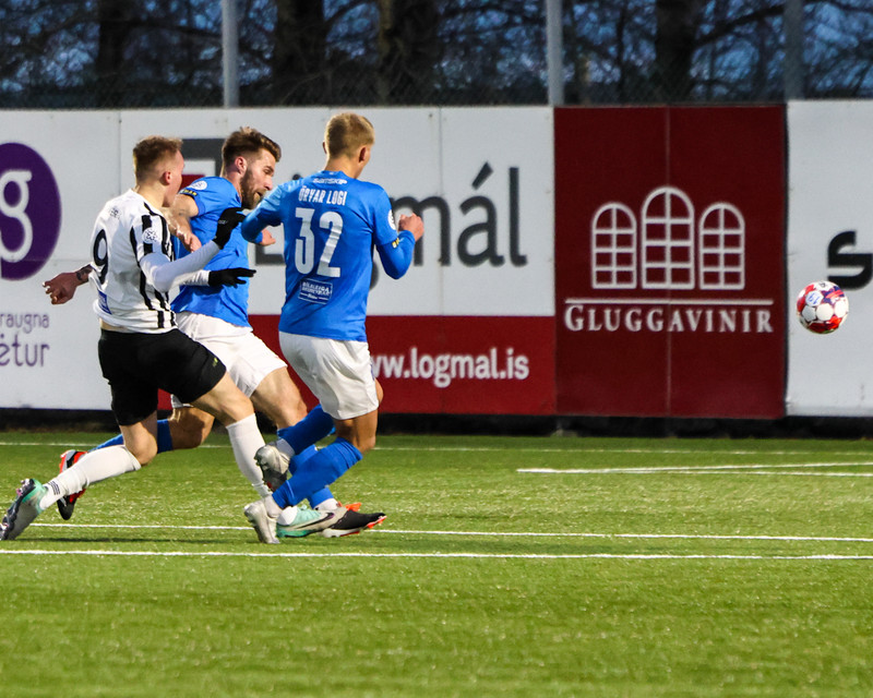 Myndaveisla: KR á toppnum eftir sigur á Stjörnunni