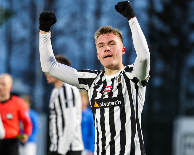 Myndaveisla: KR á toppnum eftir sigur á Stjörnunni