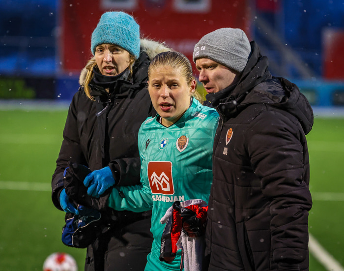 Sigurborg Katla þurfti að fara meidd af velli gegn Val fyrr á tímabilinu.