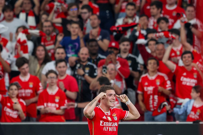 Barca kemst ekki á HM - Arsenal þarf að vinna Meistaradeildina
