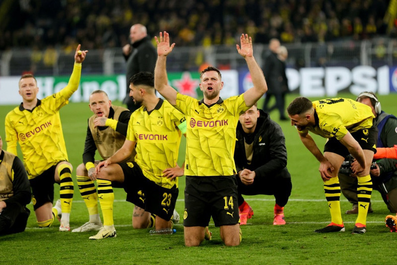 Dortmund fór í gegnum dauðariðilinn.