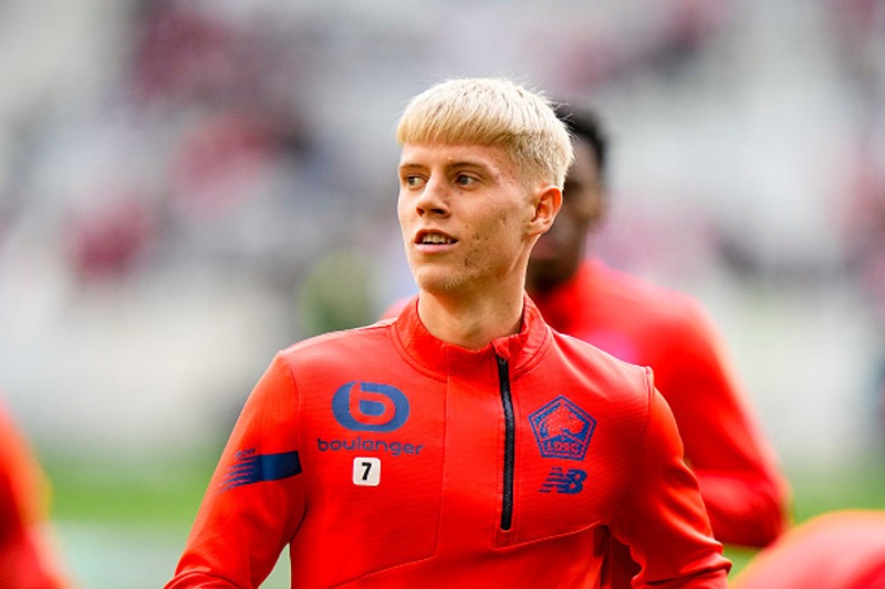 Hákon byrjar á Anfield.