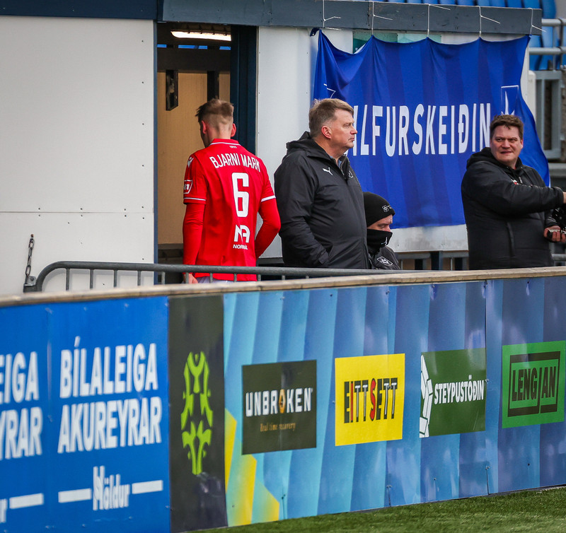 Hughreystur af pabba eftir rauða spjaldið