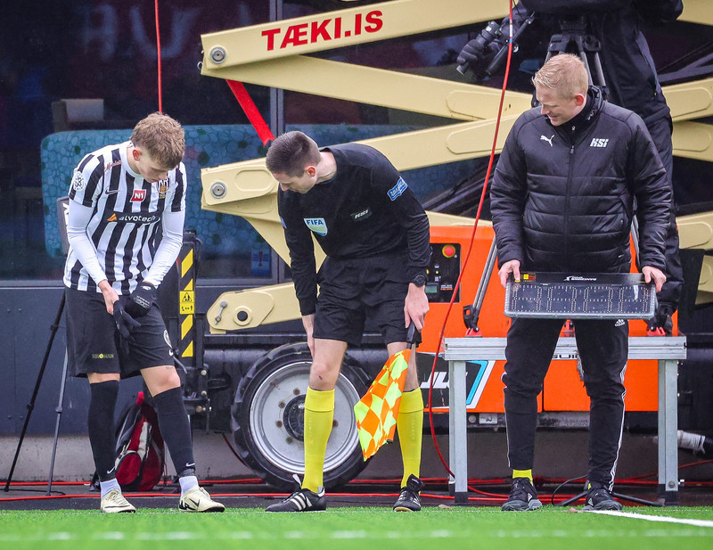 Legghlífar Rúriks voru svo litlar að þær bara sáust ekki
