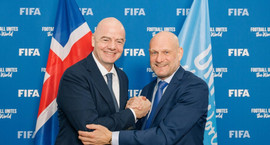 Illugi vill að KSÍ beiti sér gegn Infantino -...