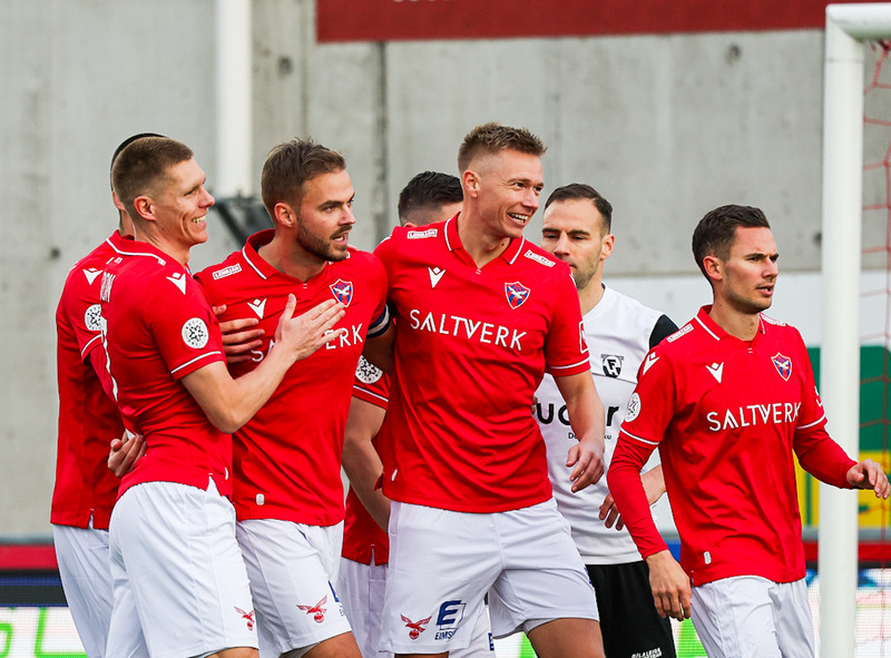 Hálfleikur: Gylfi með stoðsendingu gegn gömlu félögunum