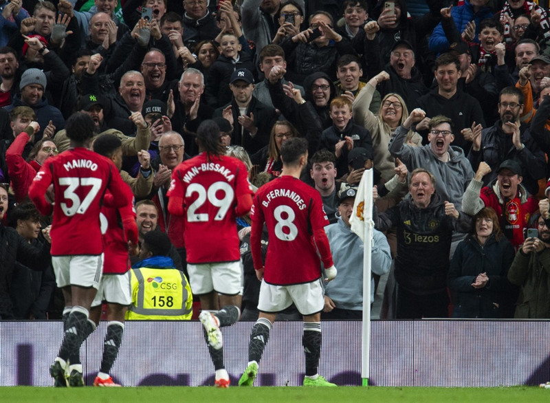 England: Everton vann Merseyside slaginn - Man Utd kom til baka gegn Sheffield