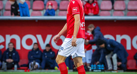 Aron Jó tók á móti Kristalli á Spáni