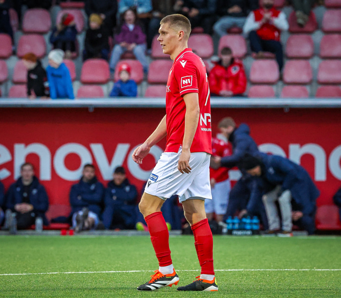 Verður Aron Jó með gegn Víkingi?