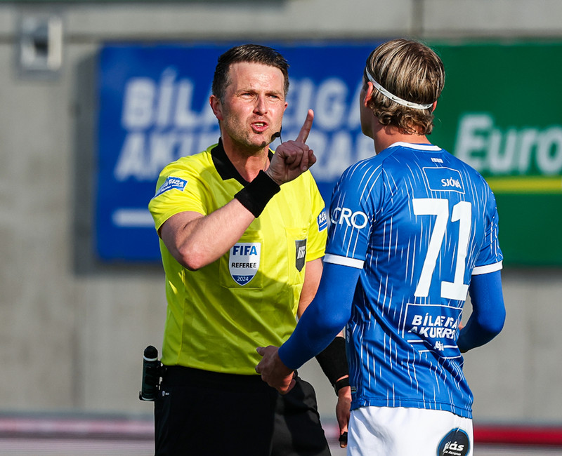Besta deildin: Fimmtán ára með dramatískt jöfnunarmark á Hlíðarenda