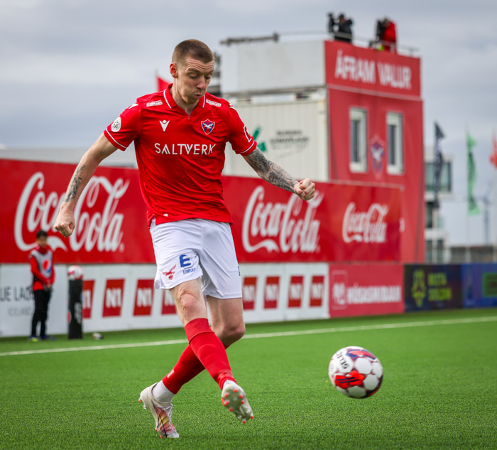 Birkir Már kom að báðum mörkum Vals í fyrri hálfleiknum