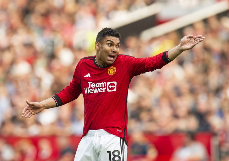 Casemiro byrjar í dag.