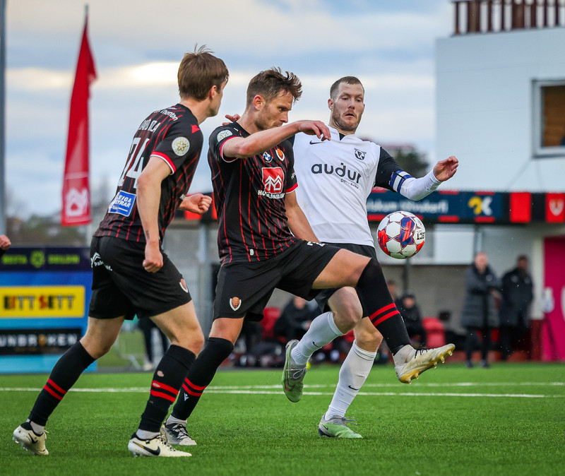 Ísland í dag - FH fær Víking í heimsókn