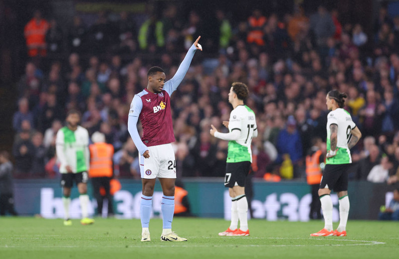 England: Varamaðurinn Durán bjargaði stigi fyrir Villa - Tottenham getur blandað sér í baráttuna