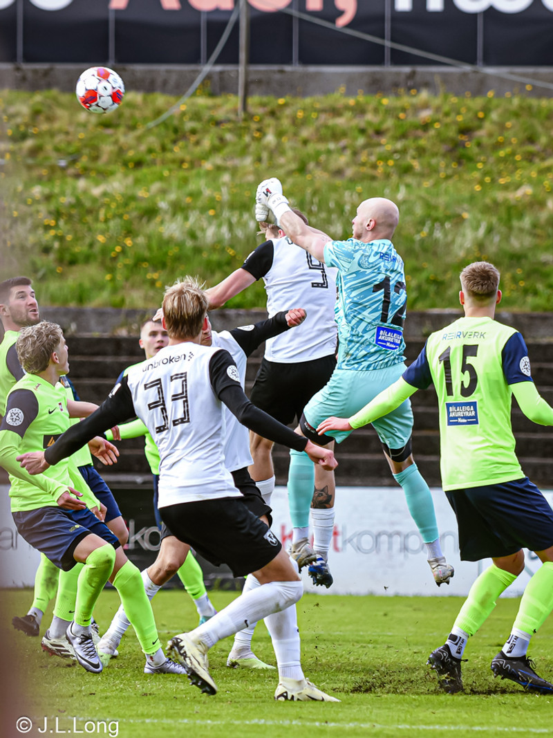 Myndaveisla: Gulir KR-ingar unnu FH