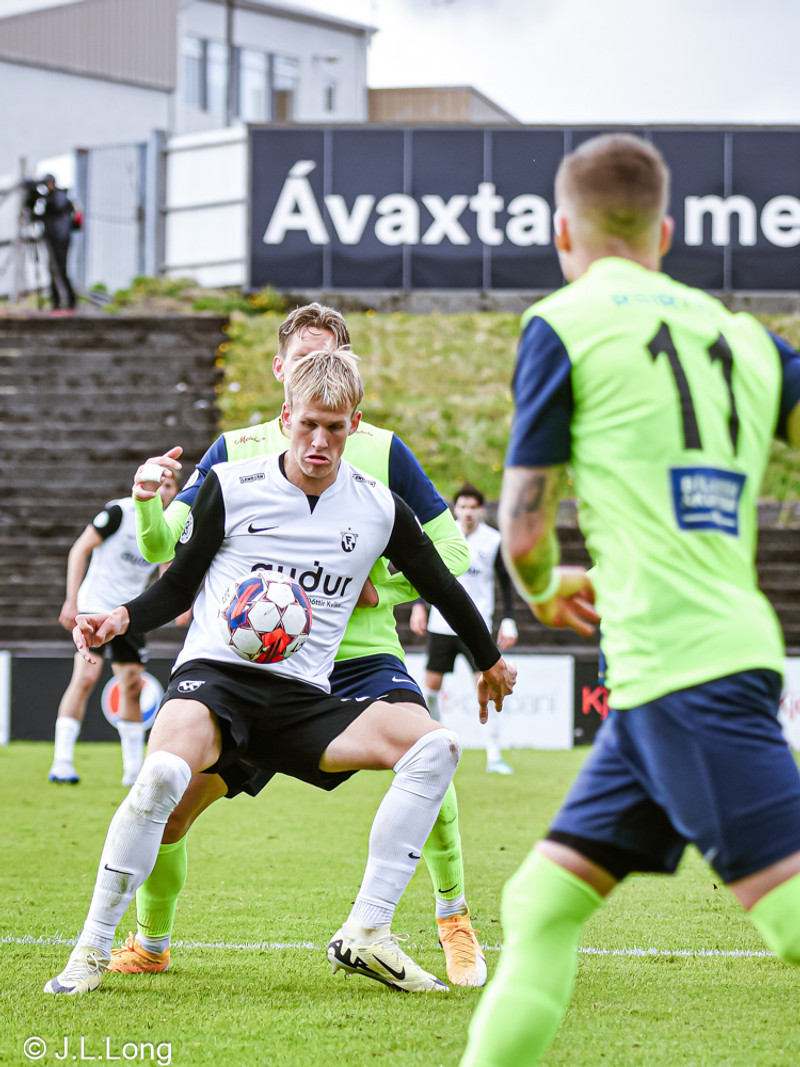 Myndaveisla: Gulir KR-ingar unnu FH