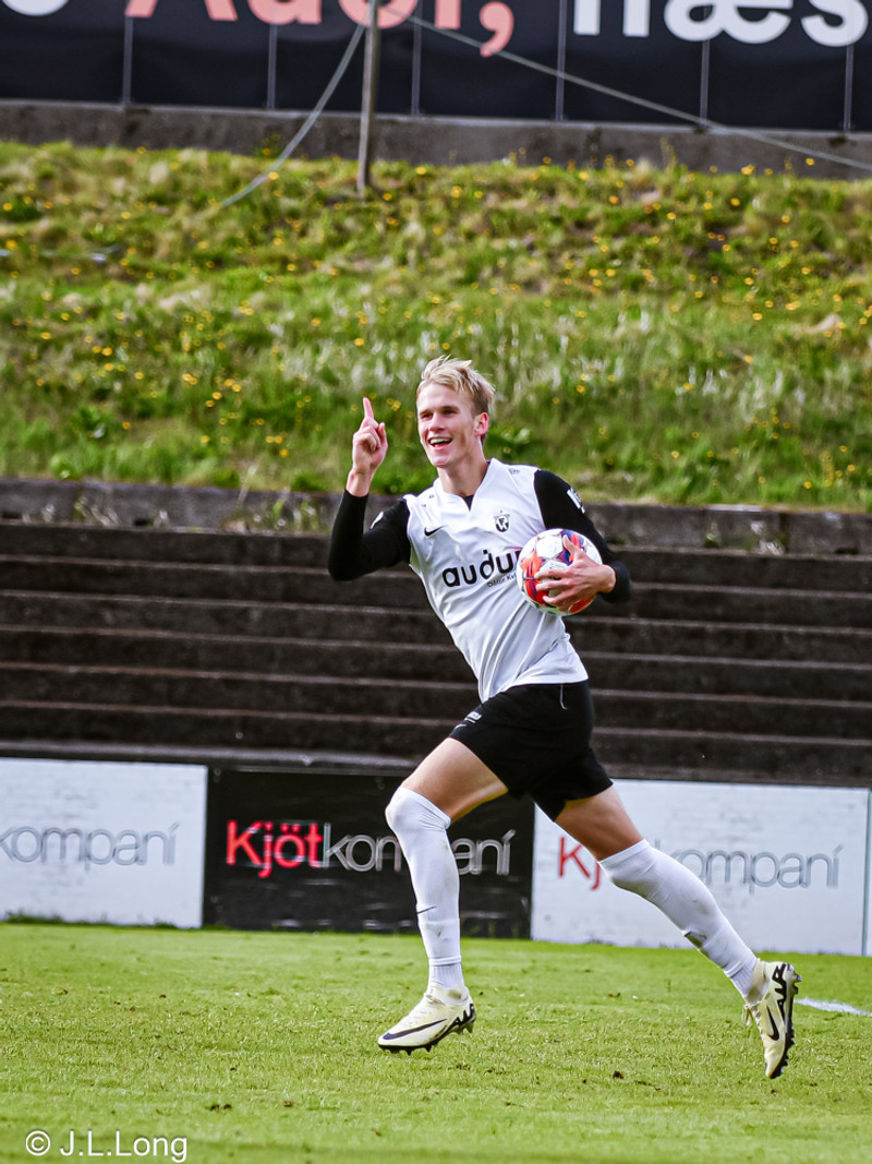 Myndaveisla: Gulir KR-ingar unnu FH