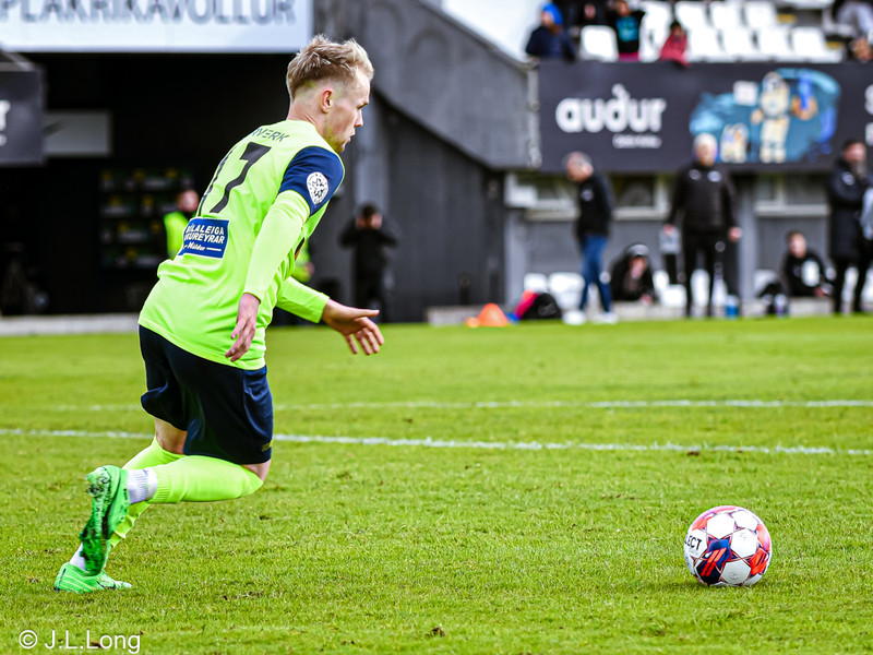 Luke Rae var maður leiksins í Krikanum.