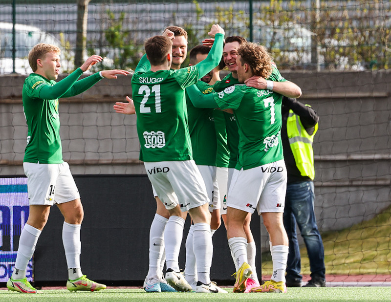 Blikar fagna gegn Stjörnunni