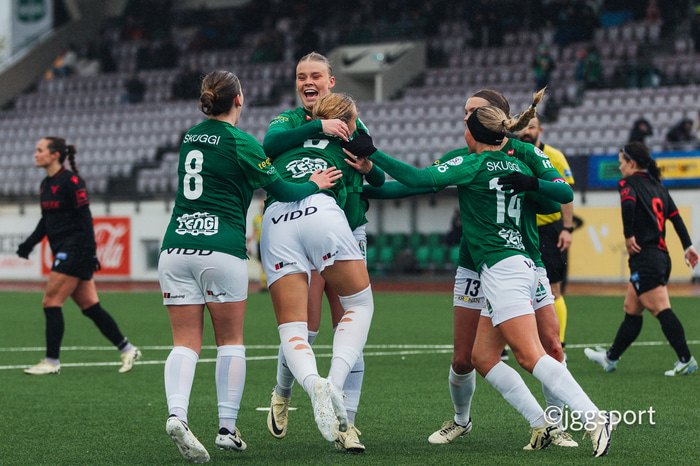 Breiðablik fagnaði sigri í kvöld.