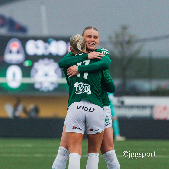 Barbára fagnar sigurmarkinu sínu gegn Val í stórleiknum í Bestu deild kvenna.