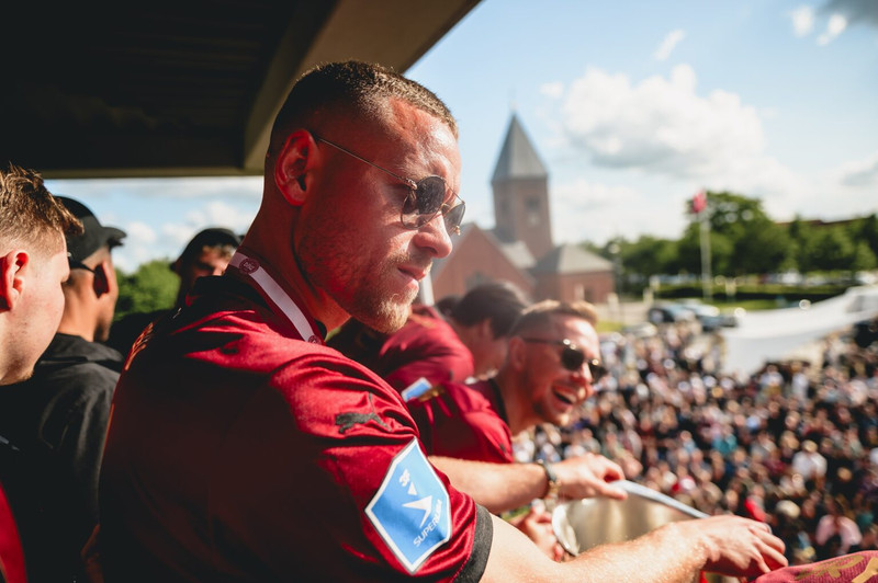 Sverrir keyptur aftur til Grikklands