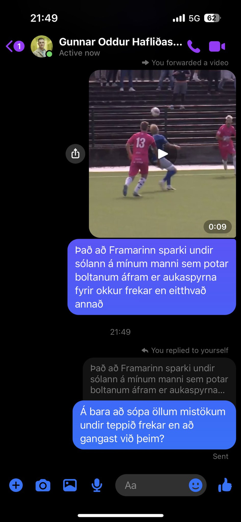 Skjáskot af samskiptum Baldvins við Gunnar.