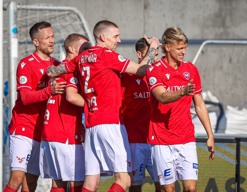 Valsmönnum hótað af gestunum frá Albaníu - Lögregla kölluð til