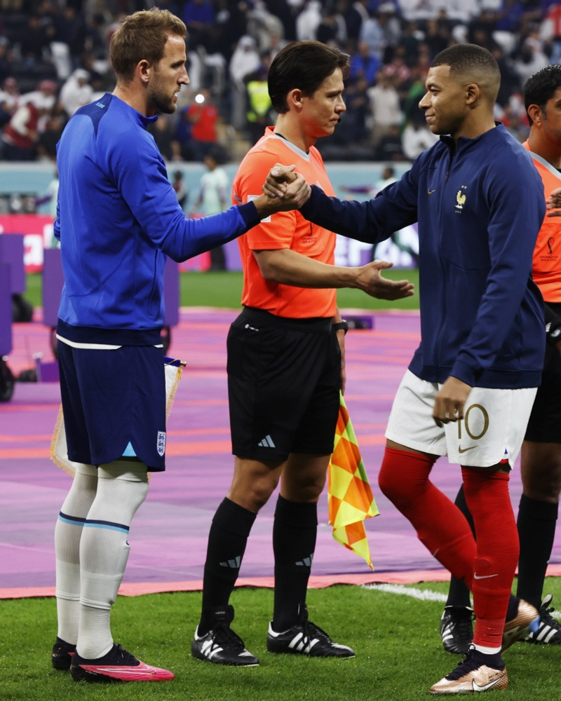 Harry Kane, fyrirliði Englands, og Kylian Mbappe, stjarna Frakklands.