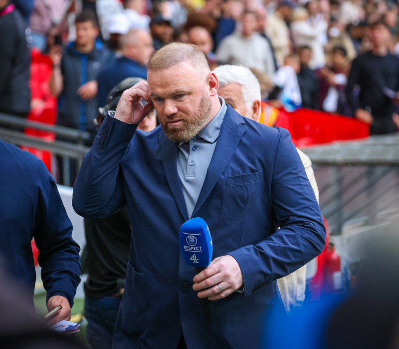 'Auðvitað er mjög jákvætt að Rooney vildi taka mig til sín'
